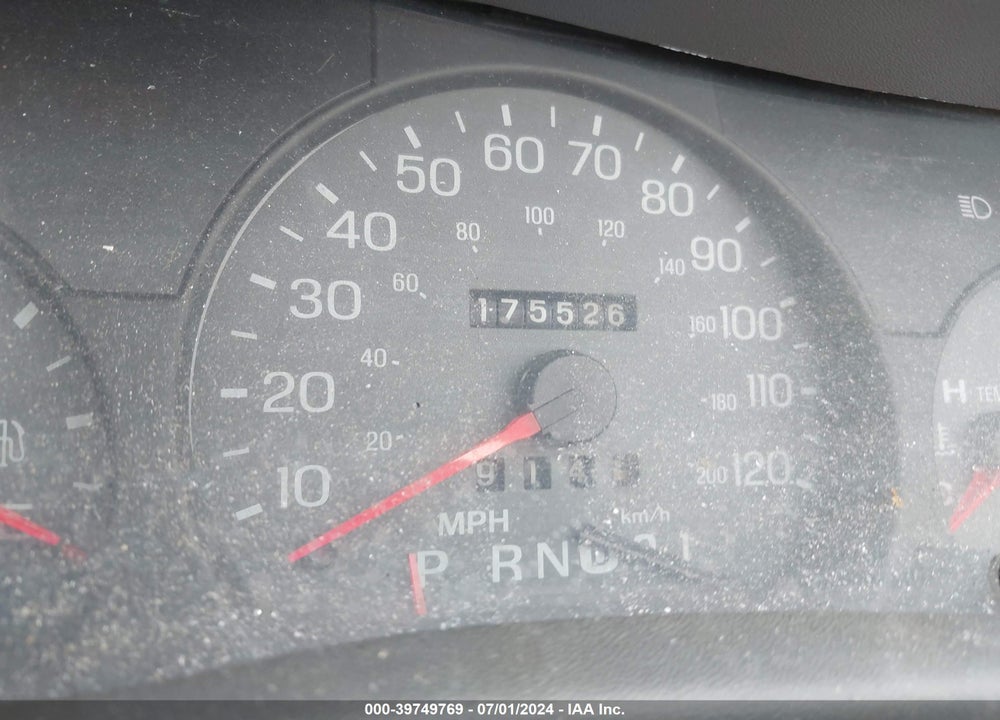 2003 MERCURY GRAND MARQUIS LS VIN: 2MEFM75W03X631808