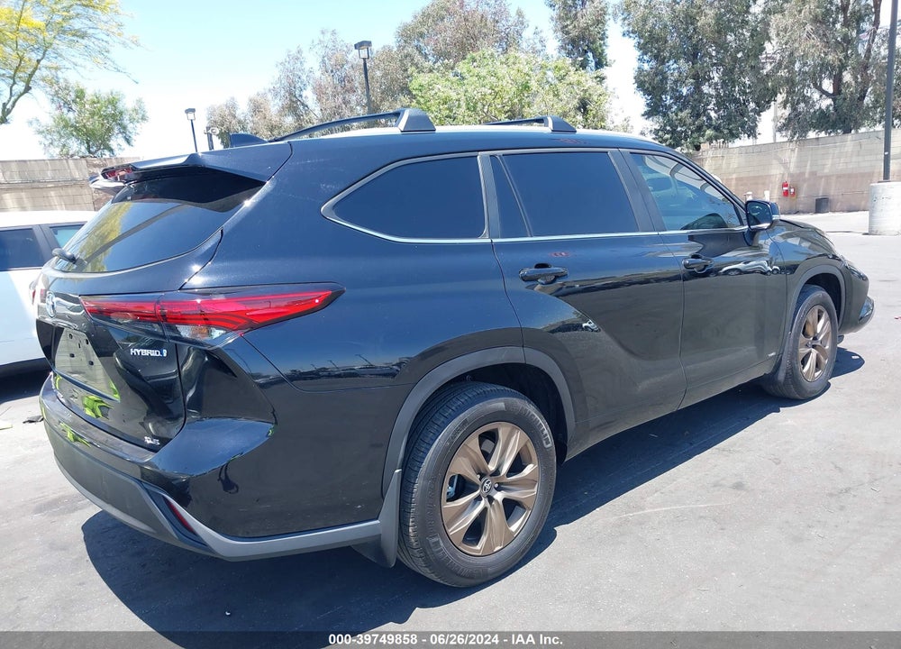 2023 TOYOTA HIGHLANDER HYBRID XLE BRONZE VIN: 5TDABRCH5PS135695