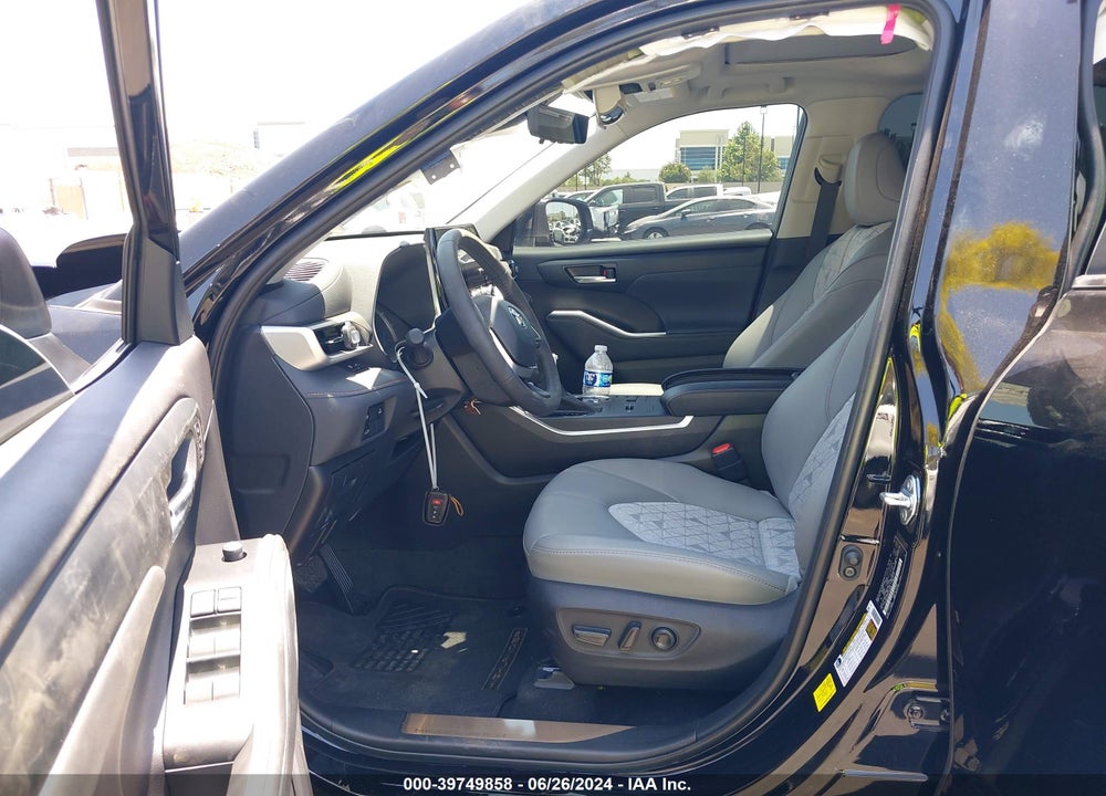 2023 TOYOTA HIGHLANDER HYBRID XLE BRONZE VIN: 5TDABRCH5PS135695