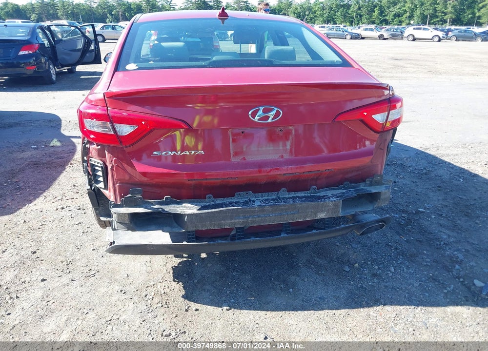 2017 HYUNDAI SONATA VIN: 5NPE24AF4HH585657