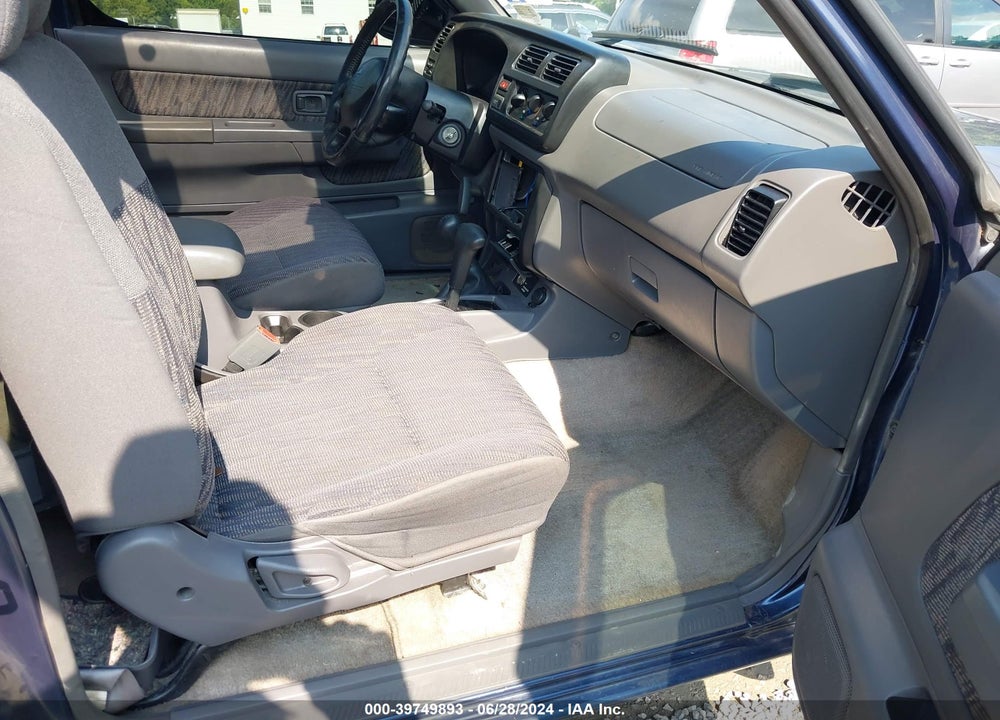 2000 NISSAN FRONTIER SE-V6/XE-V6 VIN: 1N6ED26Y7YC370355