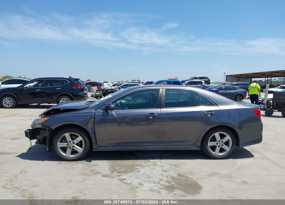 2014 TOYOTA CAMRY SE VIN: 4T1BF1FK8EU425306