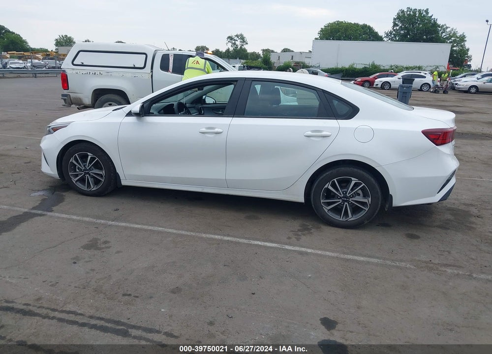 2023 KIA FORTE LXS VIN: 3KPF24ADXPE516512