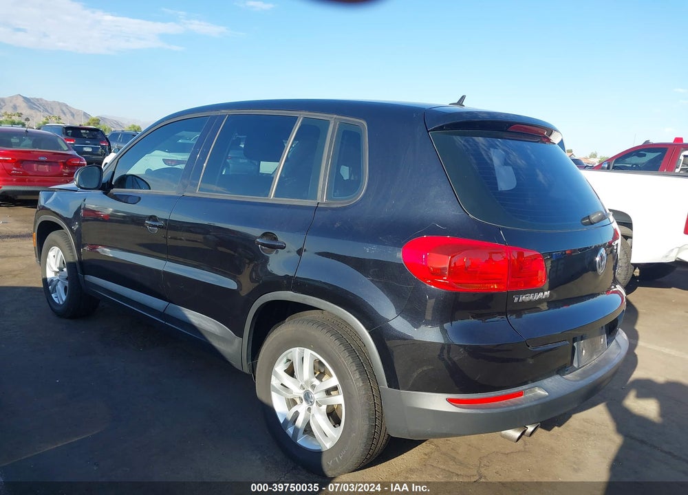 2013 VOLKSWAGEN TIGUAN S VIN: WVGAV3AX1DW604495