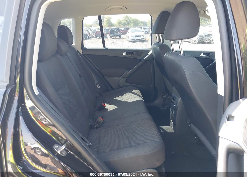 2013 VOLKSWAGEN TIGUAN S VIN: WVGAV3AX1DW604495