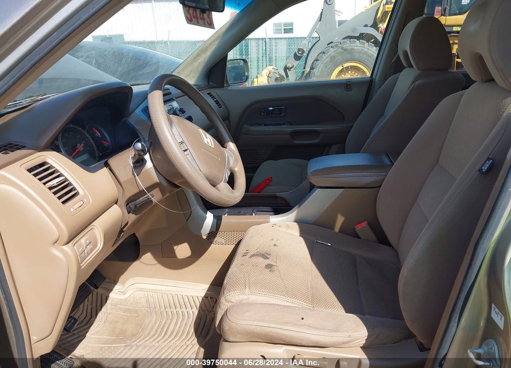 2006 HONDA PILOT EX VIN: 2HKYF18476H508377