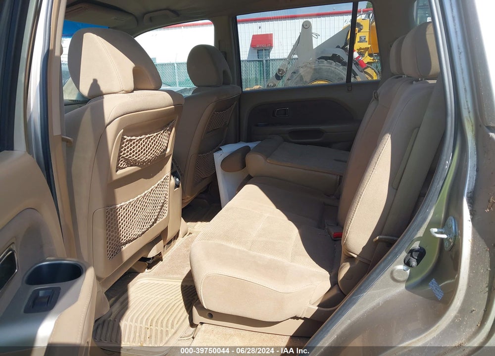 2006 HONDA PILOT EX VIN: 2HKYF18476H508377