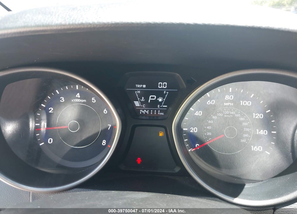 2015 HYUNDAI ELANTRA LIMITED VIN: 5NPDH4AE5FH625453