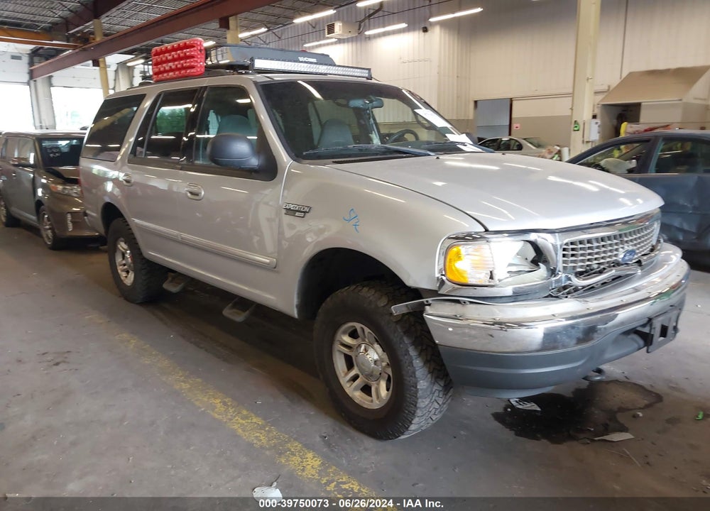 2001 FORD EXPEDITION XLT VIN: 1FMPU16L21LB80586