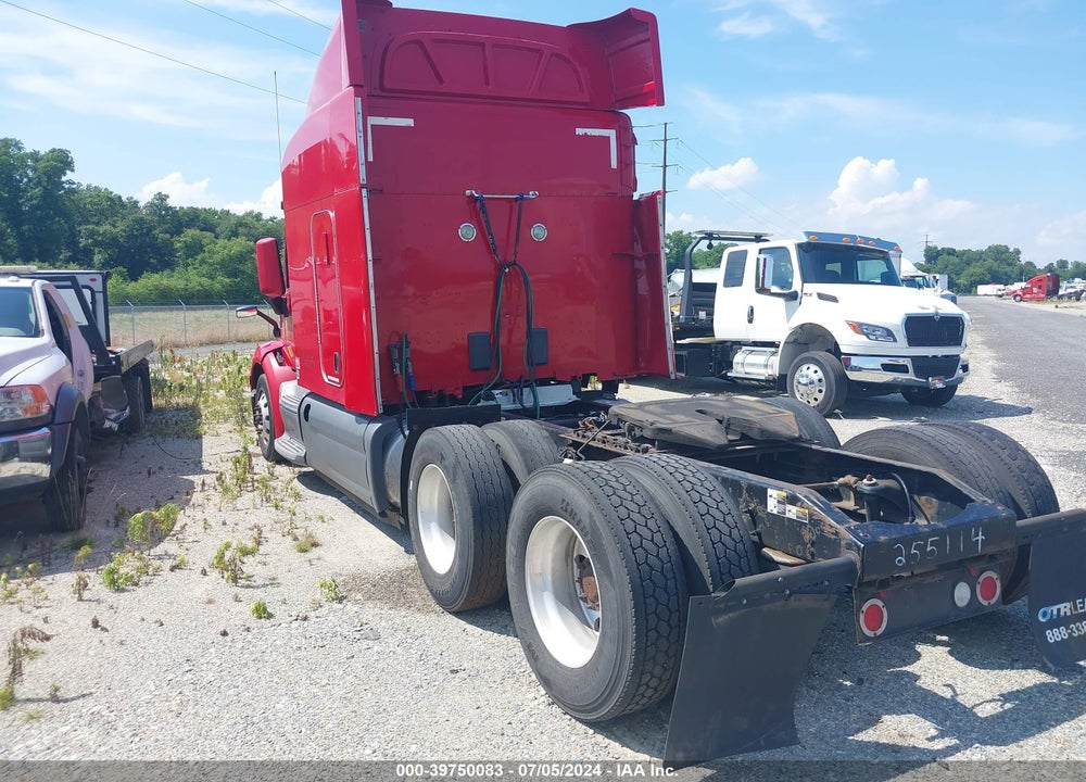 2015 PETERBILT 579 VIN: 1XPBDP9X8FD255114