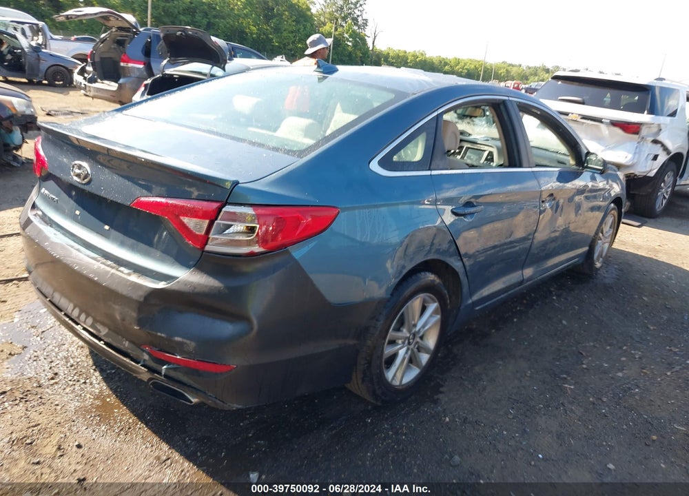2016 HYUNDAI SONATA SE VIN: 5NPE24AF0GH351045