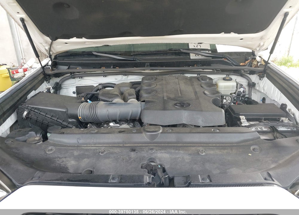 2018 TOYOTA 4RUNNER SR5 PREMIUM VIN: JTEBU5JR2J5543633