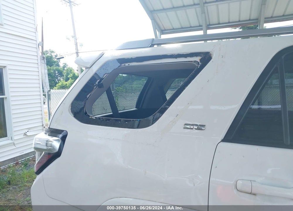 2018 TOYOTA 4RUNNER SR5 PREMIUM VIN: JTEBU5JR2J5543633