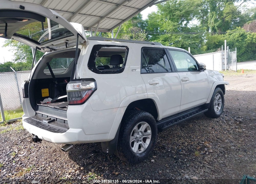 2018 TOYOTA 4RUNNER SR5 PREMIUM VIN: JTEBU5JR2J5543633