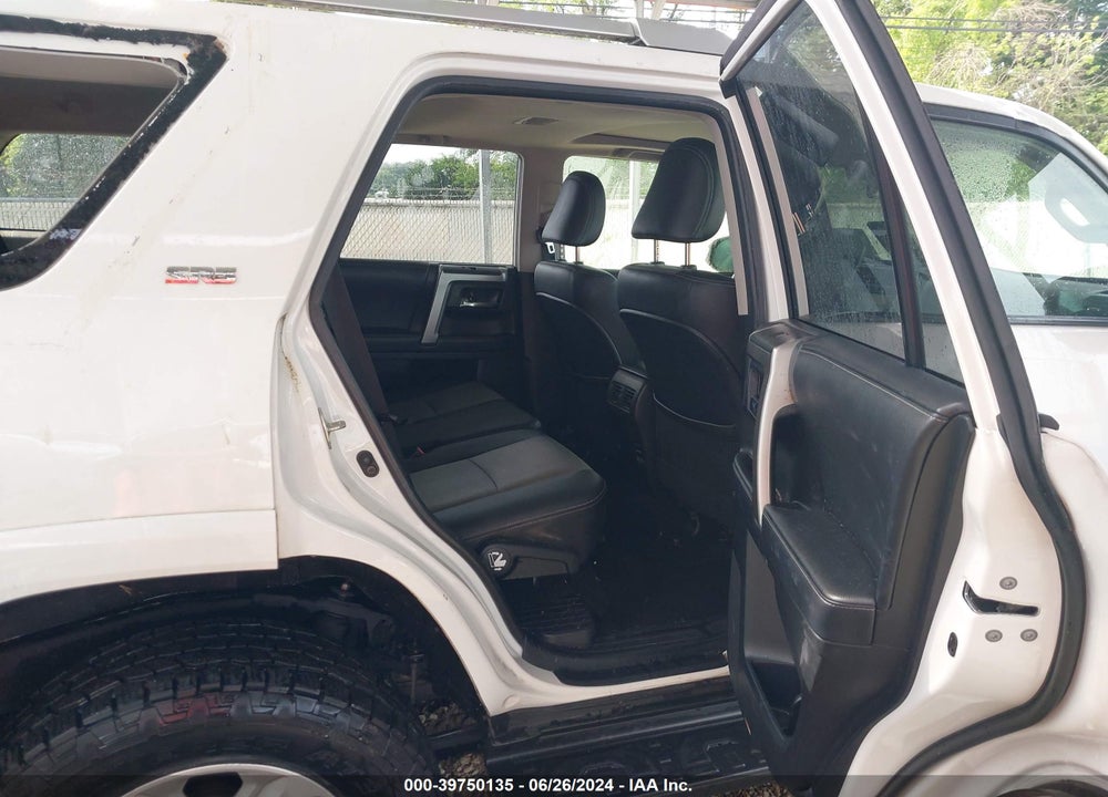 2018 TOYOTA 4RUNNER SR5 PREMIUM VIN: JTEBU5JR2J5543633