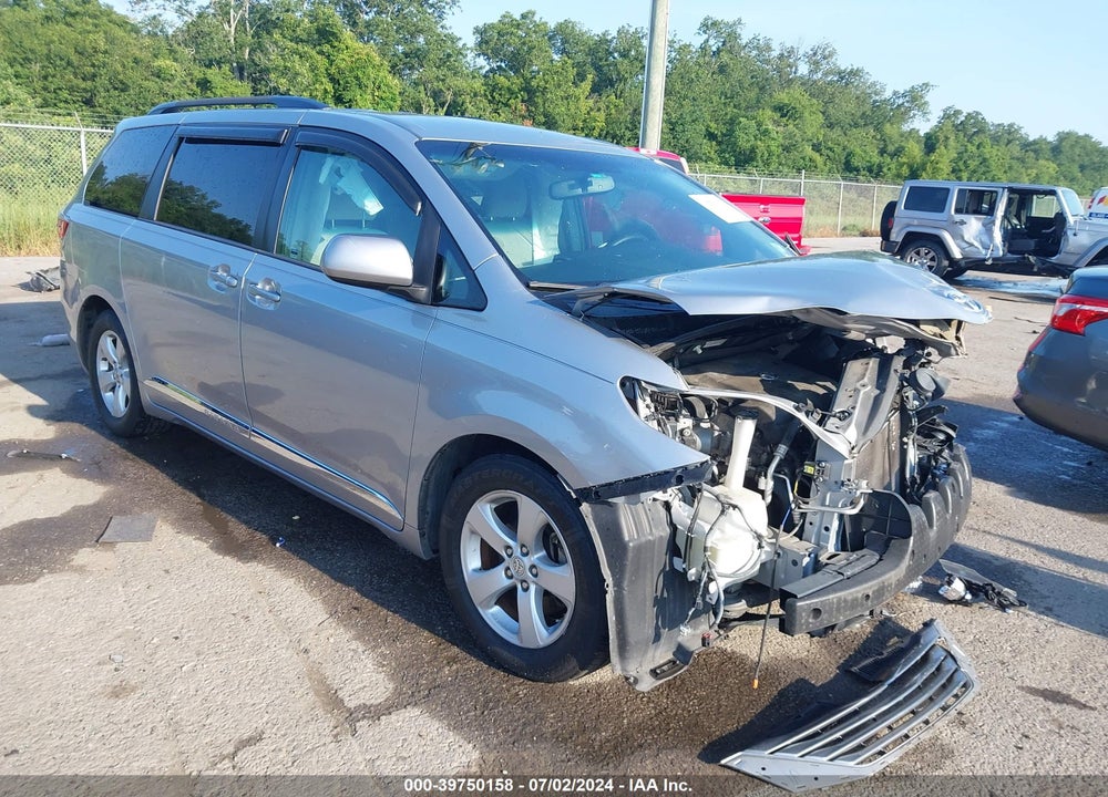 2016 TOYOTA SIENNA LE 8 PASSENGER VIN: 5TDKK3DC6GS697299