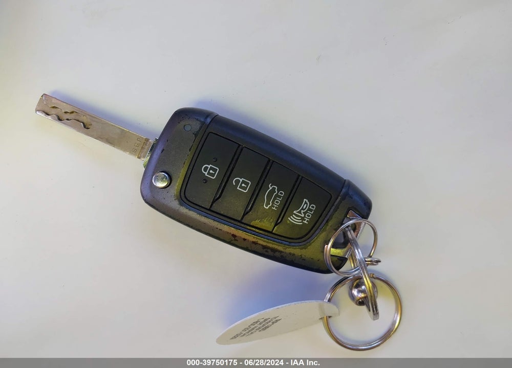 2023 HYUNDAI ELANTRA SE VIN: 5NPLL4AGXPH086423