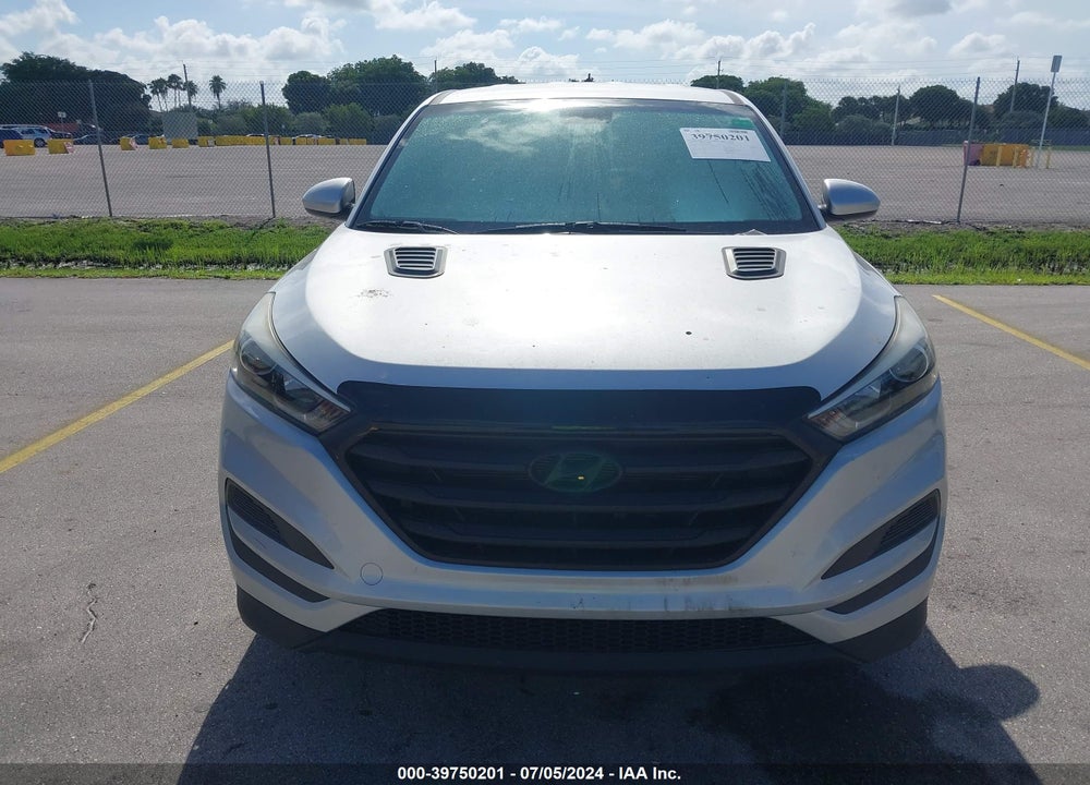 2018 HYUNDAI TUCSON SE VIN: KM8J23A4XJU765935
