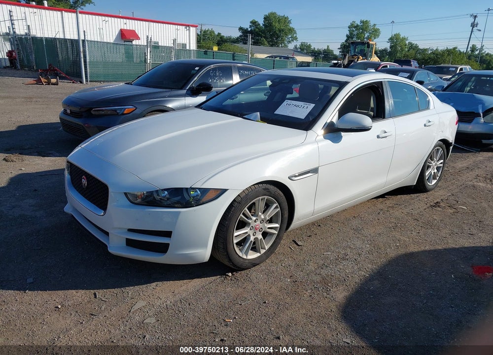 2017 JAGUAR XE 20D PREMIUM VIN: SAJAD4BN6HA968538