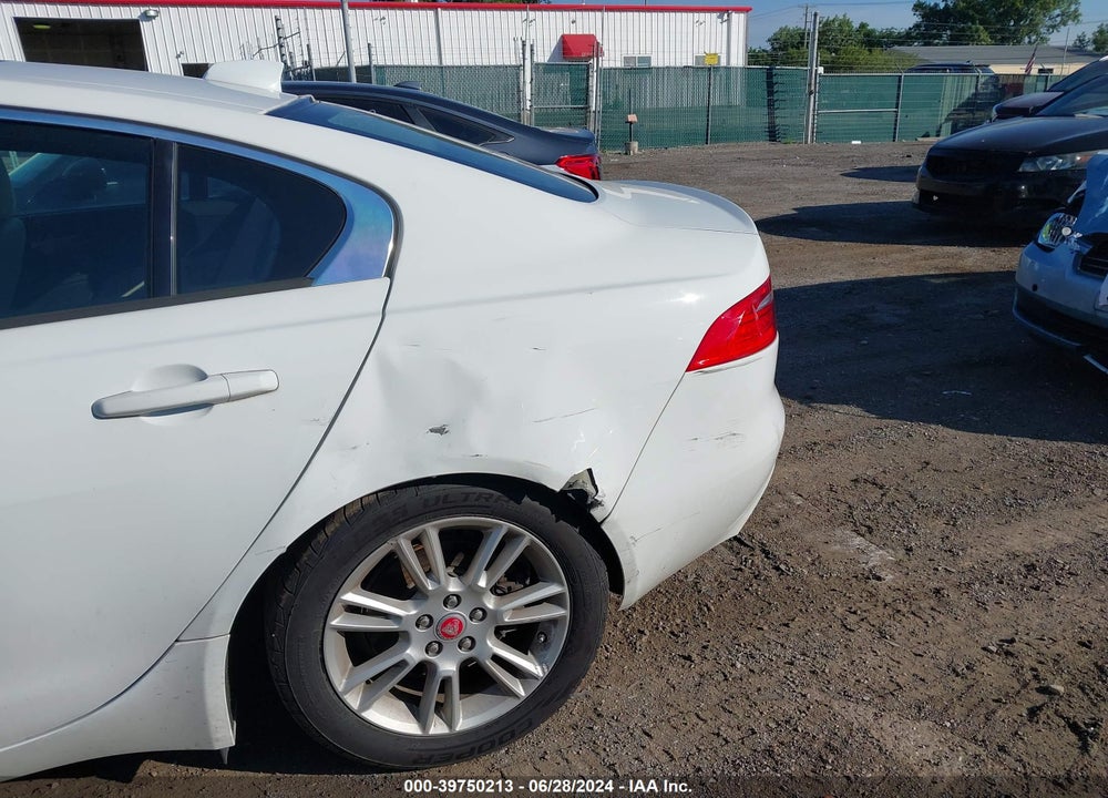 2017 JAGUAR XE 20D PREMIUM VIN: SAJAD4BN6HA968538