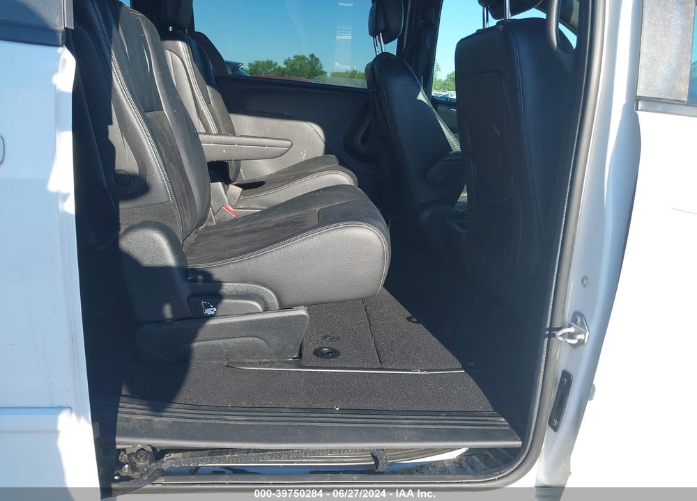 2017 DODGE GRAND CARAVAN SXT VIN: 2C4RDGCG3HR726384