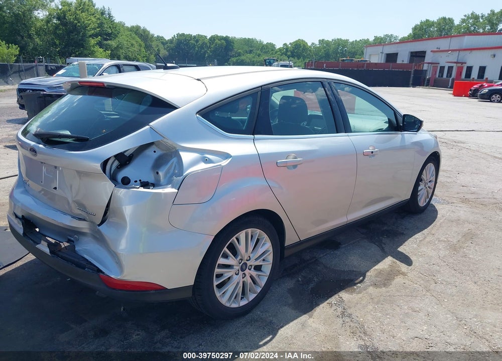 2017 FORD FOCUS TITANIUM VIN: 1FADP3N23HL319031