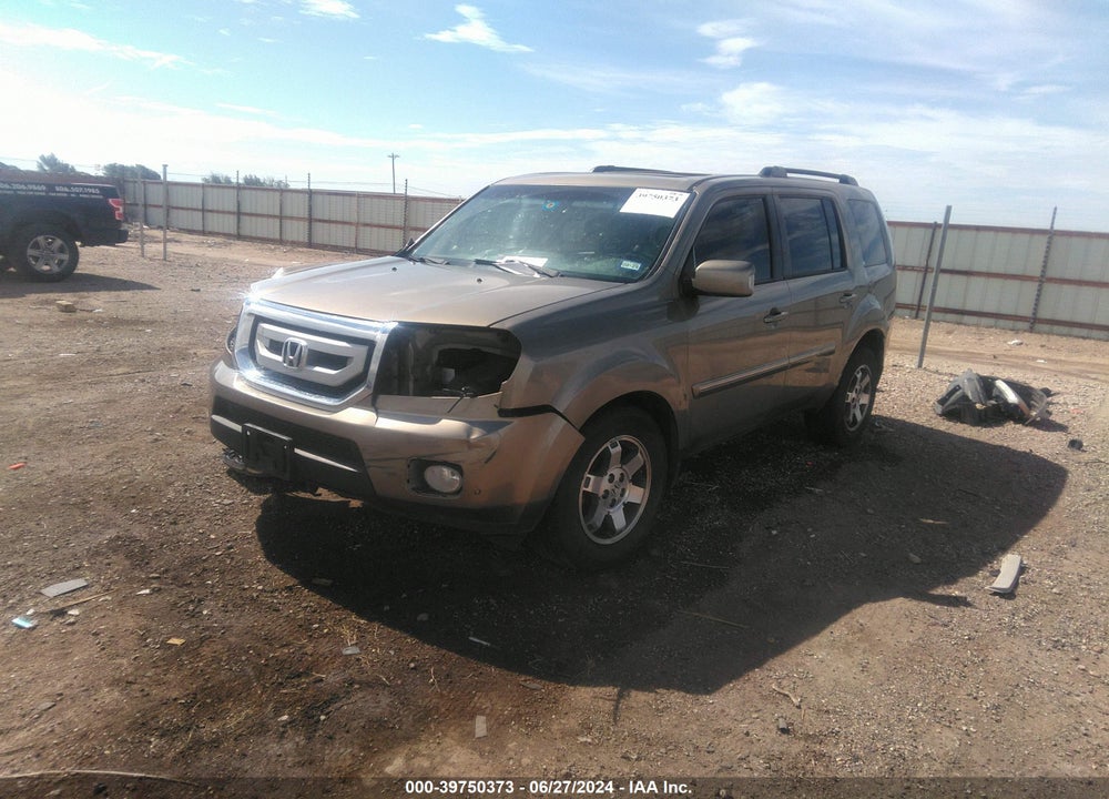 2011 HONDA PILOT TOURING VIN: 5FNYF3H97BB008218