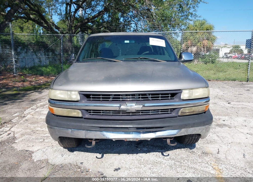 2002 CHEVROLET SILVERADO 1500 LS VIN: 1GCEC19TX2E232031