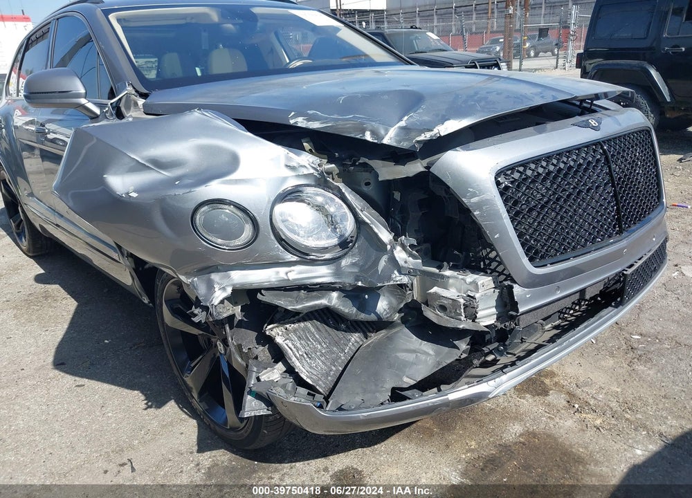 2017 BENTLEY BENTAYGA W12/W12 FIRST EDITION VIN: SJAAC2ZV8HC012852
