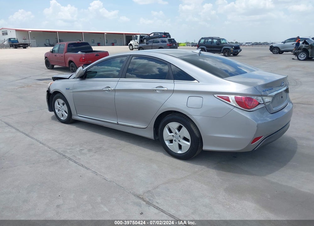 2012 HYUNDAI SONATA HYBRID VIN: KMHEC4A44CA047127