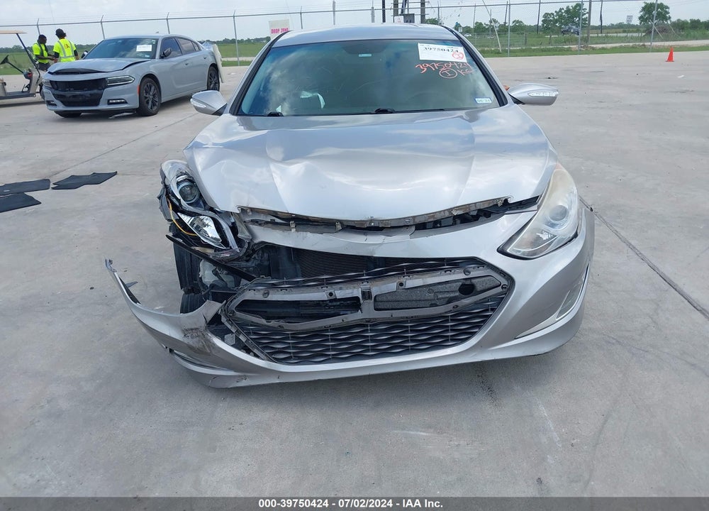 2012 HYUNDAI SONATA HYBRID VIN: KMHEC4A44CA047127