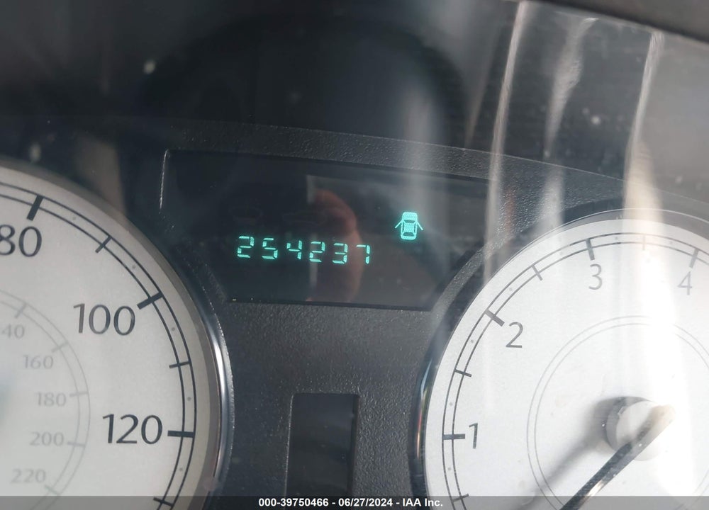 2007 CHRYSLER 300 VIN: 2C3KA43R57H852135