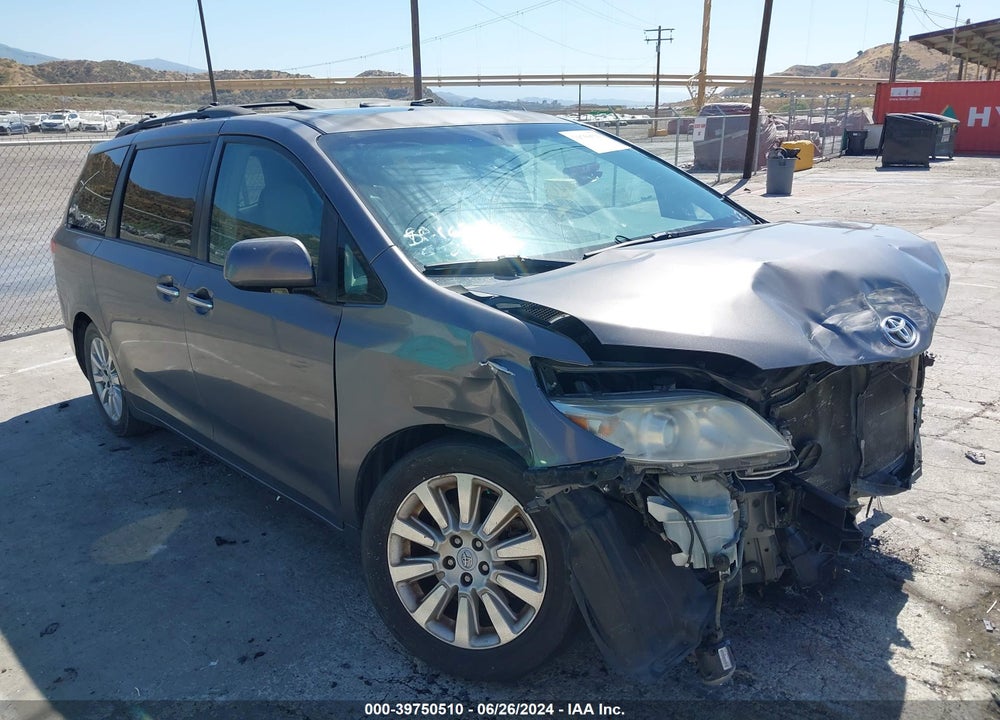 2011 TOYOTA SIENNA LIMITED V6 VIN: 5TDYK3DC9BS105588