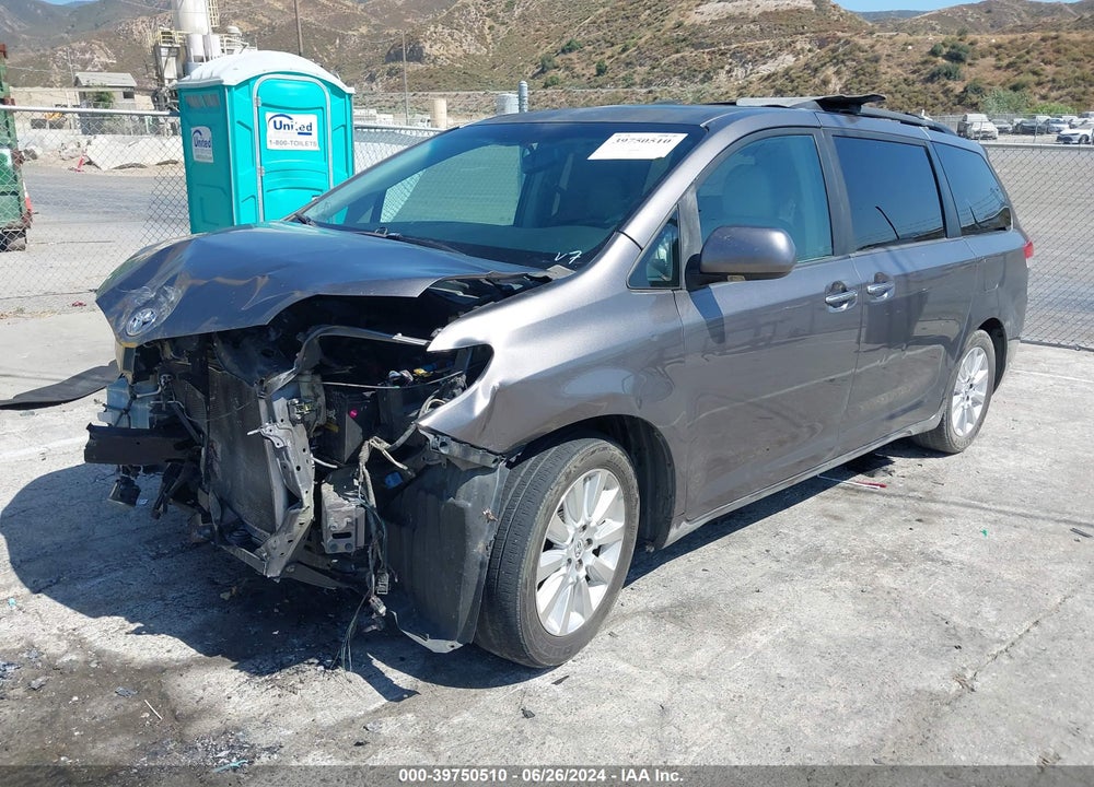 2011 TOYOTA SIENNA LIMITED V6 VIN: 5TDYK3DC9BS105588