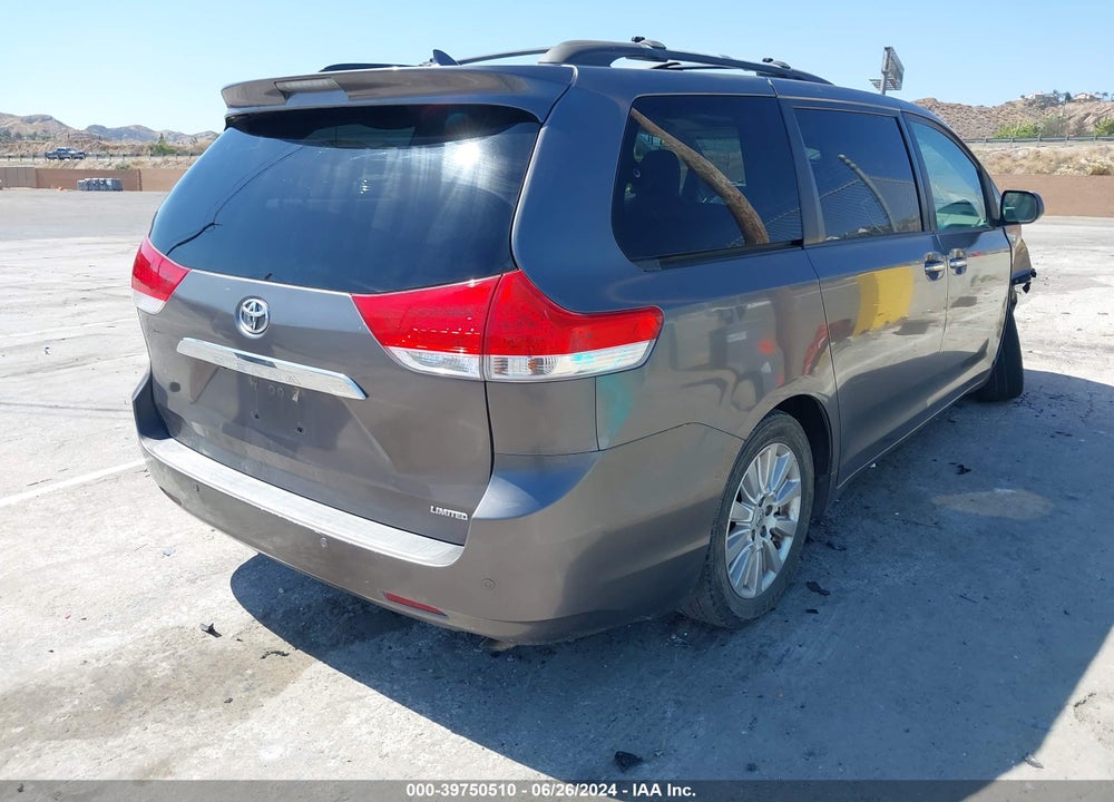 2011 TOYOTA SIENNA LIMITED V6 VIN: 5TDYK3DC9BS105588