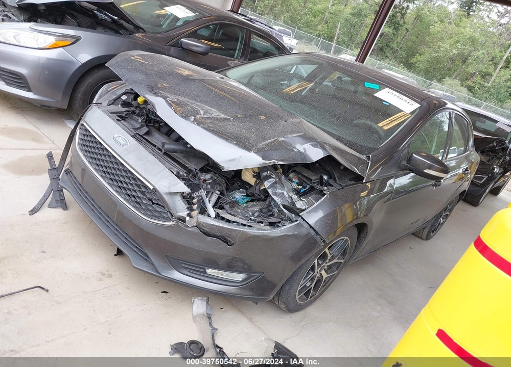 2018 FORD FOCUS SEL VIN: 1FADP3H29JL266269