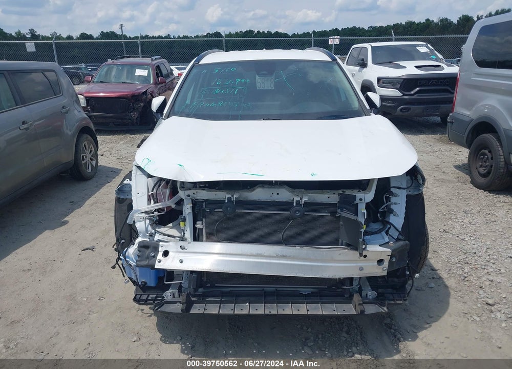 2022 TOYOTA RAV4 XLE VIN: 2T3W1RFV5NC188842