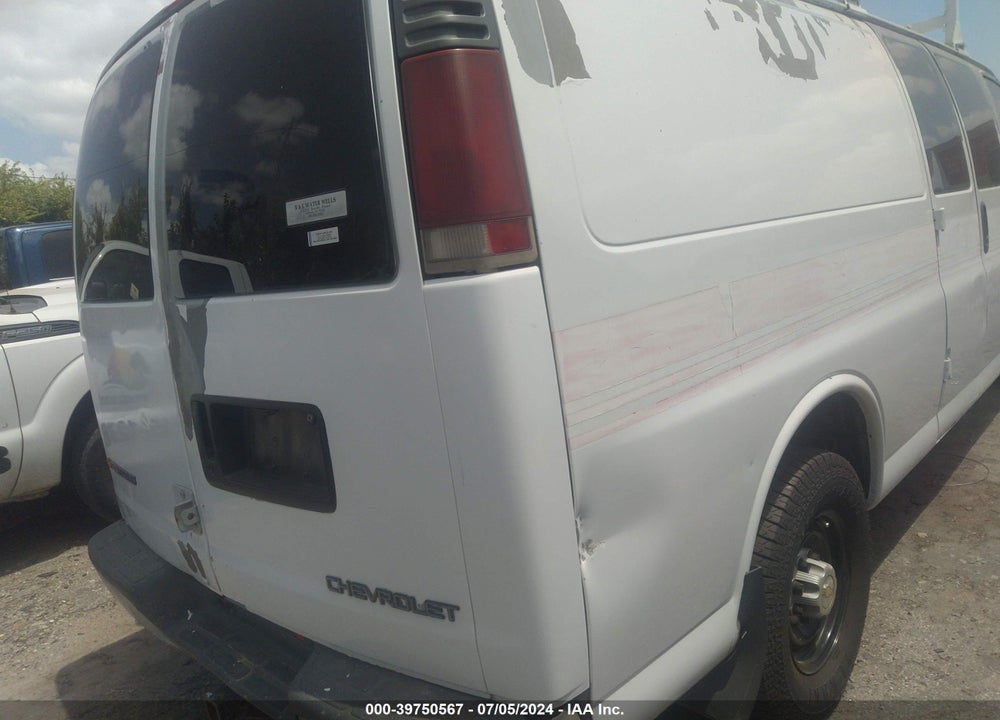 2001 CHEVROLET EXPRESS CARGO VAN VIN: 1GCHG39RX11129442