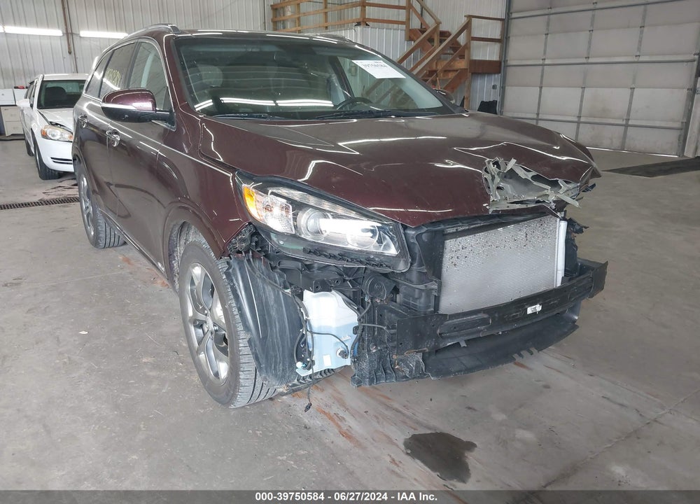 2016 KIA SORENTO 3.3L SX VIN: 5XYPKDA56GG124613