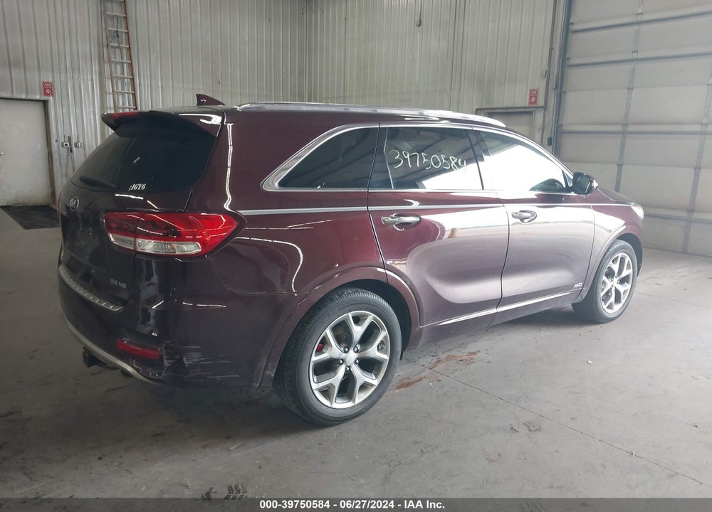 2016 KIA SORENTO 3.3L SX VIN: 5XYPKDA56GG124613