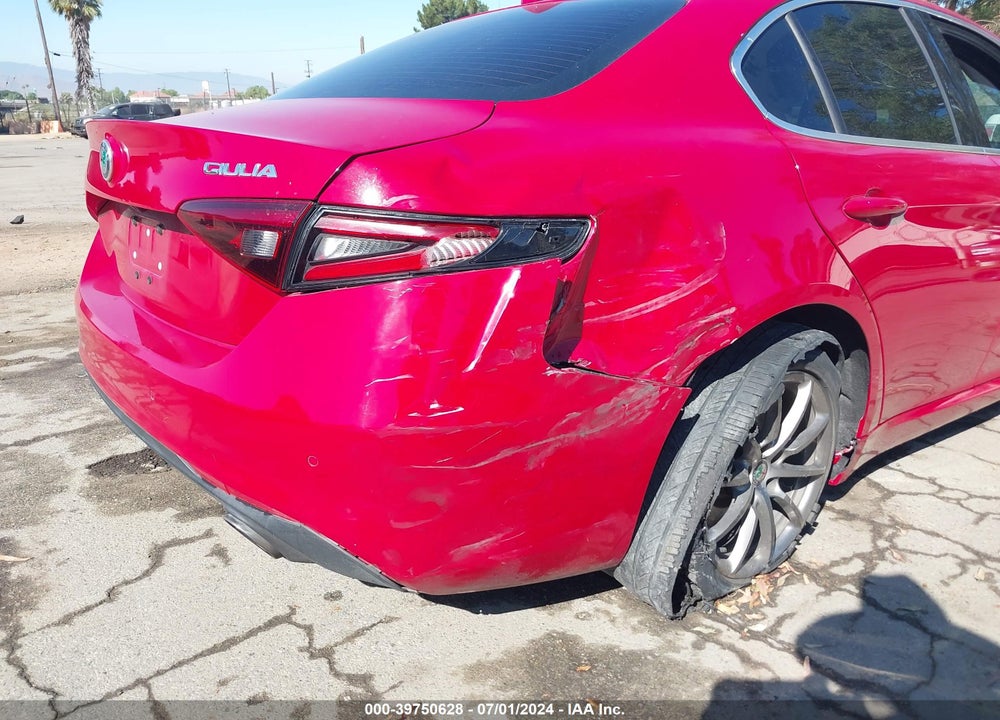 2017 ALFA ROMEO GIULIA RWD VIN: ZARFAEBN7H7546252
