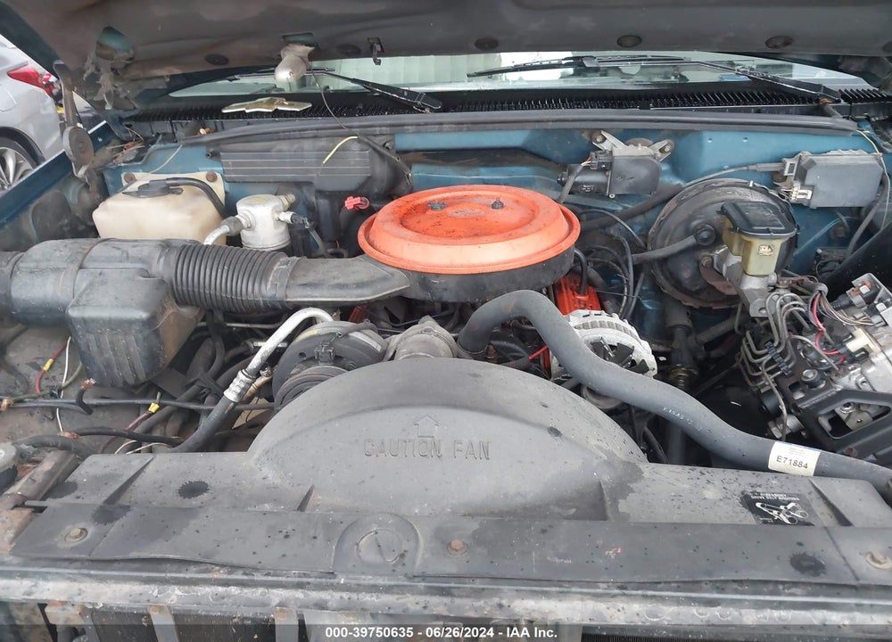 1993 CHEVROLET SUBURBAN C1500 VIN: 1GNEC16K9PJ417110