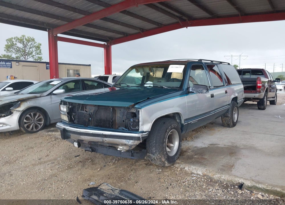 1993 CHEVROLET SUBURBAN C1500 VIN: 1GNEC16K9PJ417110