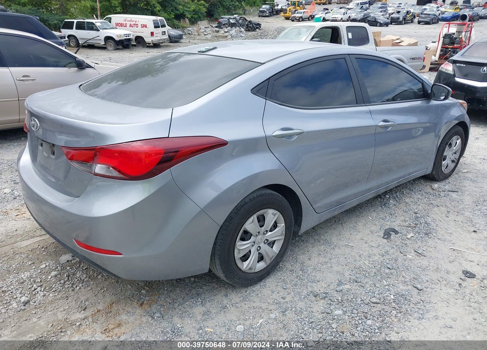 2016 HYUNDAI ELANTRA SE VIN: 5NPDH4AE4GH763521