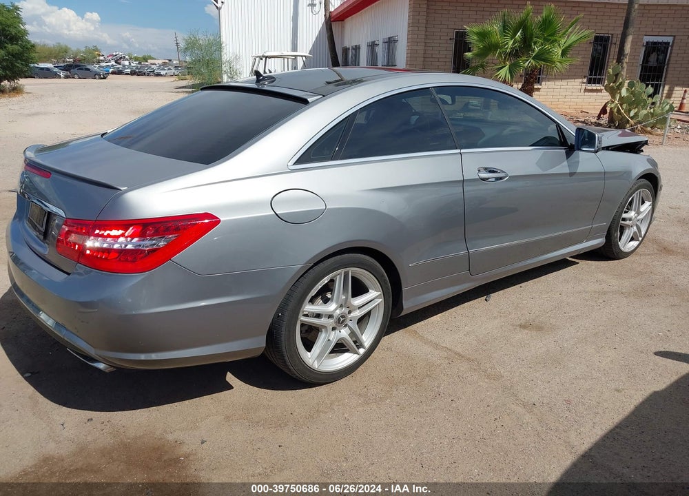 2013 MERCEDES-BENZ E 550 VIN: WDDKJ7DB6DF182242