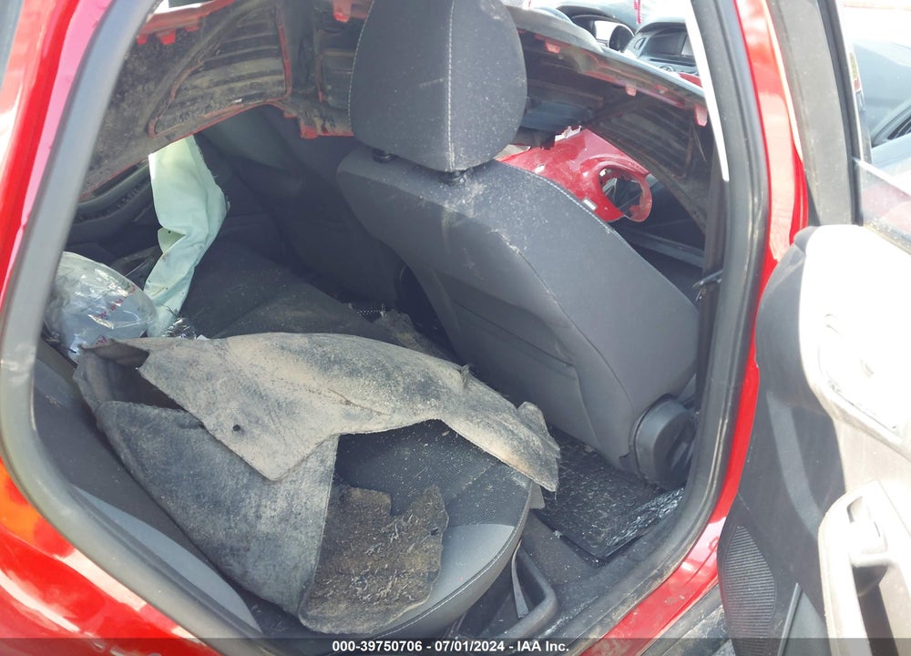 2014 FORD FOCUS SE VIN: 1FADP3K24EL200517