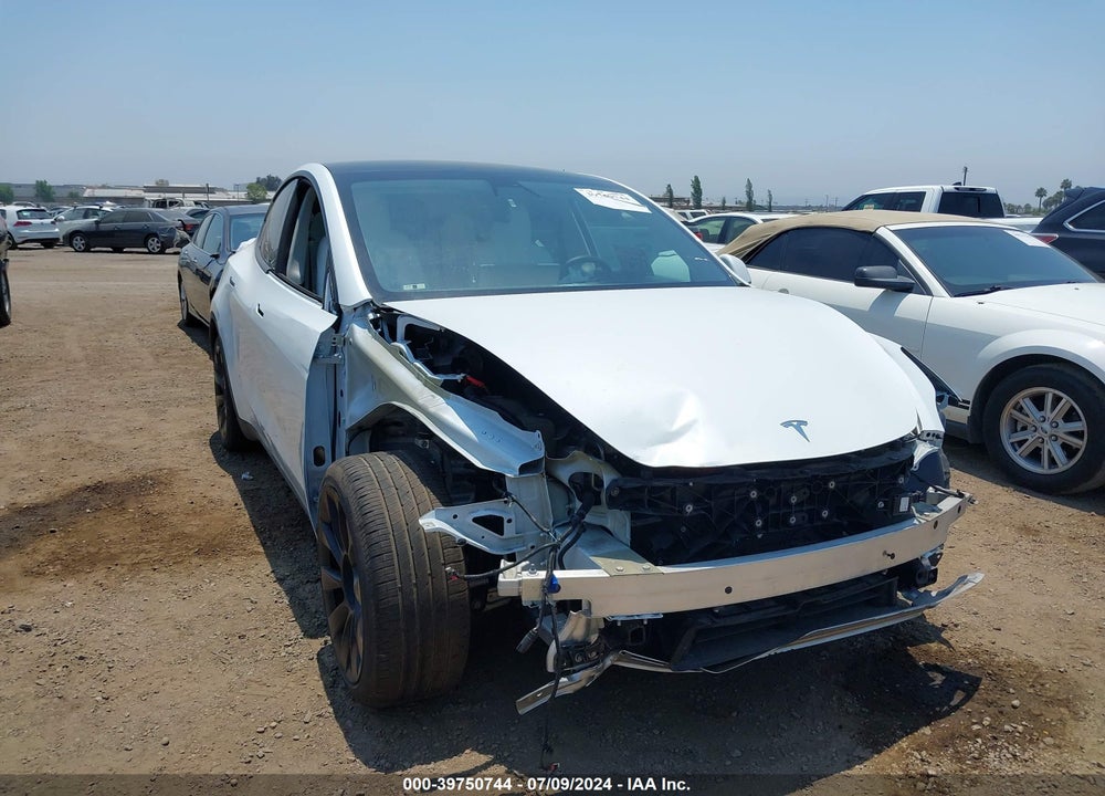 2021 TESLA MODEL Y LONG RANGE DUAL MOTOR ALL-WHEEL DRIVE VIN: 5YJYGAEE8MF300644