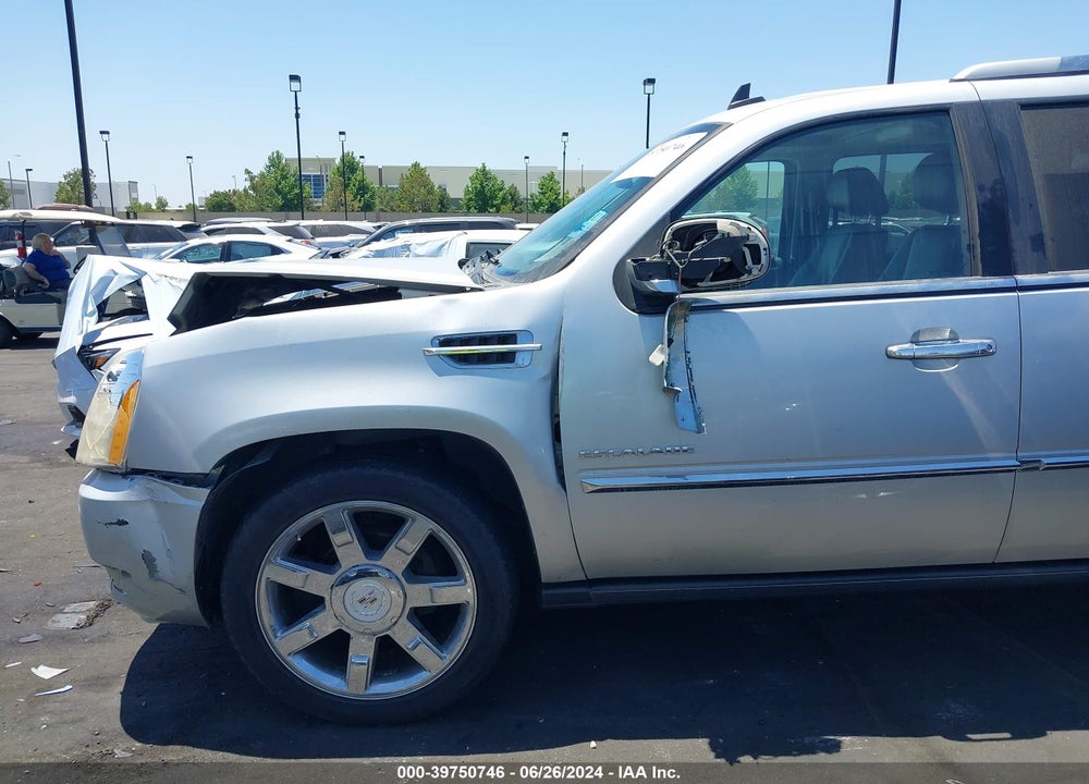 2010 CADILLAC ESCALADE PREMIUM VIN: 1GYUKCEF1AR166352