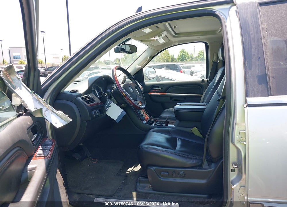 2010 CADILLAC ESCALADE PREMIUM VIN: 1GYUKCEF1AR166352