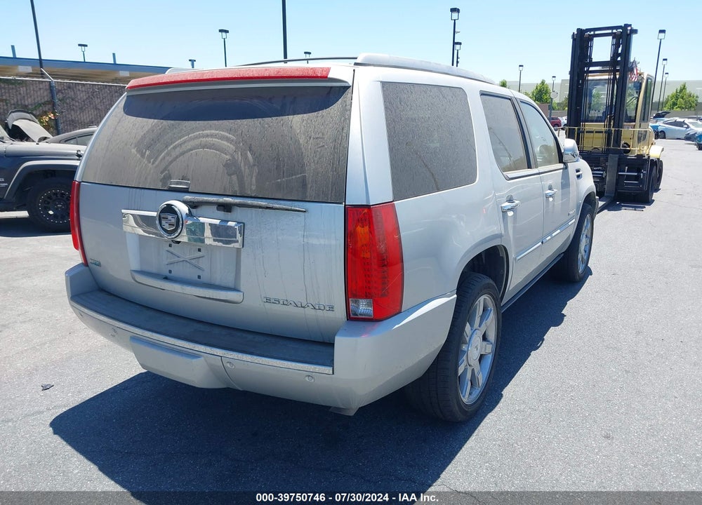2010 CADILLAC ESCALADE PREMIUM VIN: 1GYUKCEF1AR166352